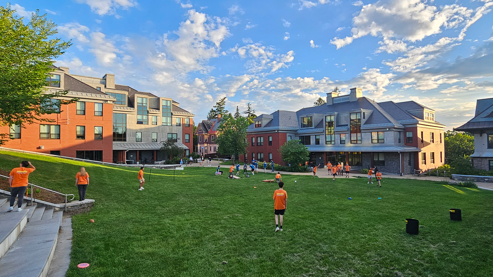 Students playing KanJam in quad